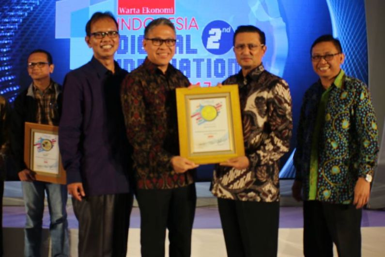 BSG Sabet Warta Ekonomi - Indonesia Digital Innovation Award 2017