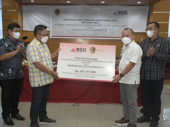 BSG Serahkan CSR Pemkot Gorontalo Rp.667.191.000