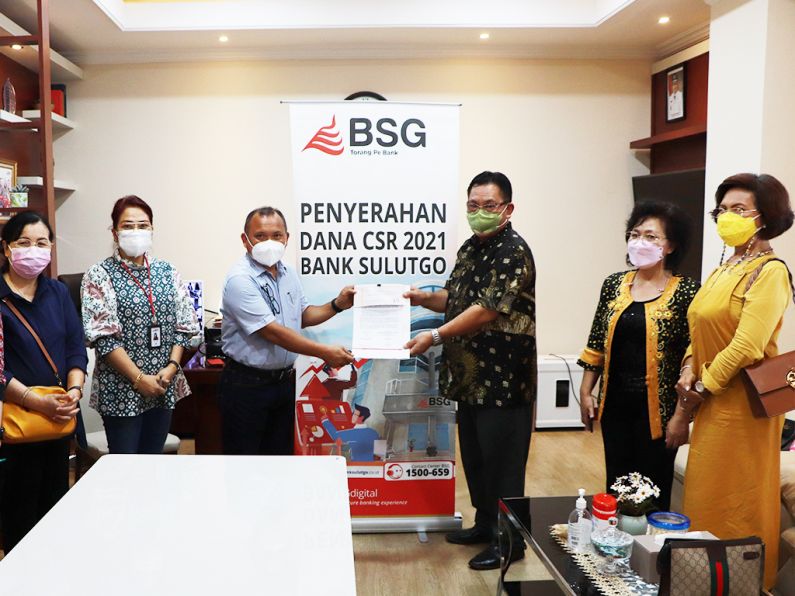 BSG Serahkan CSR Pemprov Sulut 200jt untuk Pemb. Aula Gereja