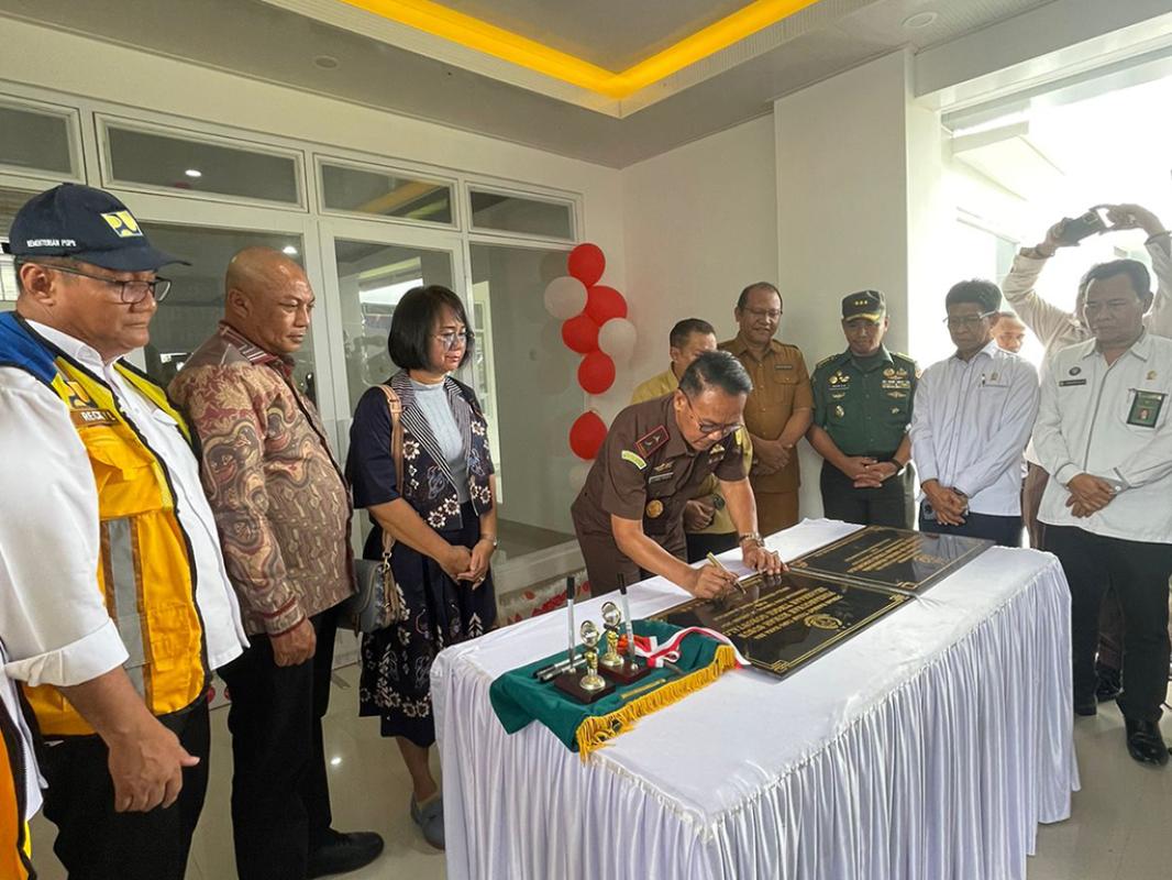 Direktur Kepatuhan BSG Hadiri Peresmian Gedung PTSP dan Rumah Susun Kejaksaan Tinggi Gorontalo