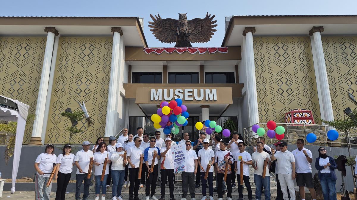 Dukung Inklusi Keuangan, Bank SulutGo Meriahkan Pembukaan BIK 2026 di Museum Negeri Sulut
