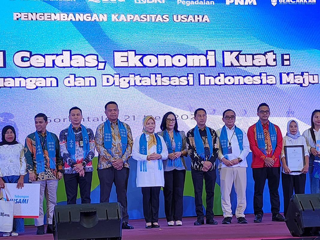 Kick Off Bulan Literasi Keuangan: PNM Gandeng OJK dan Perbankan Gelar Acara "UMKM Cerdas Ekonomi Kuat"