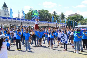 Jalan Sehat Dan Donor Darah HUT BS-54